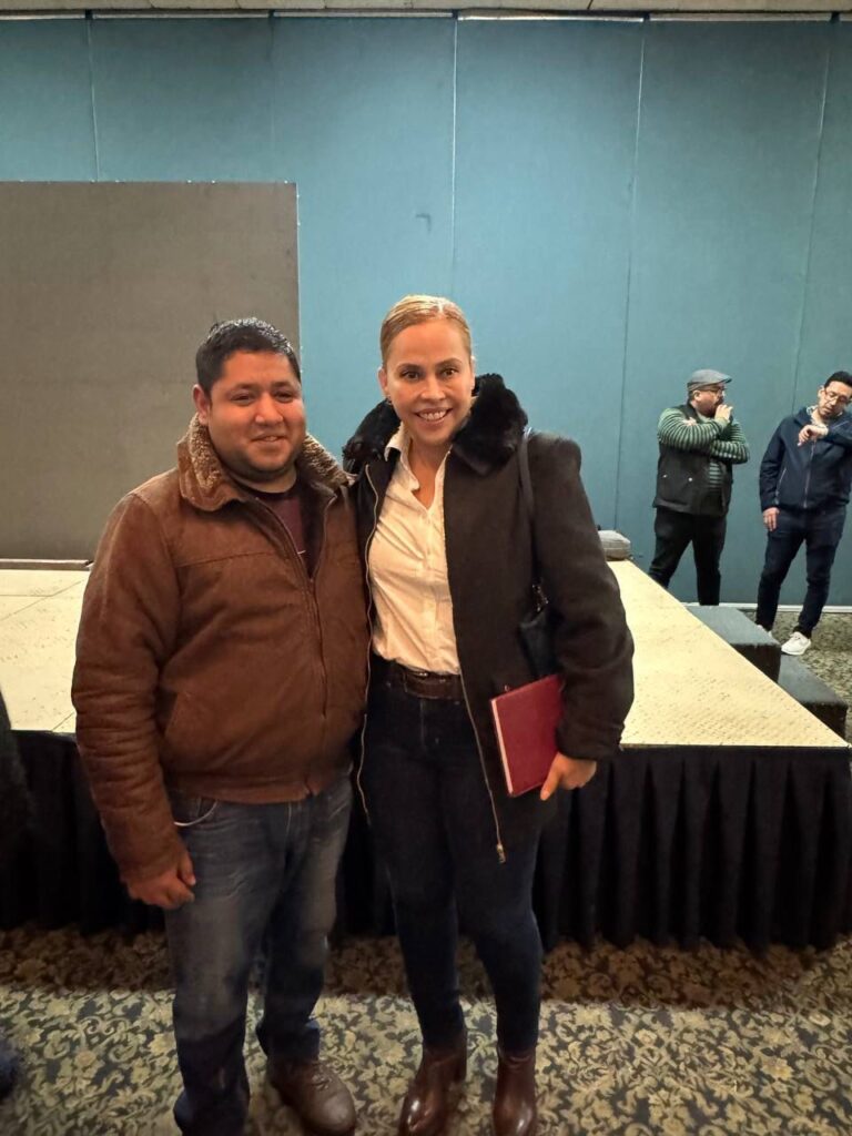 Marina Vitela refuerza su preparación con capacitación legislativa